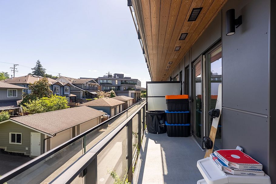 317 422 E 3rd Street North Vancouver, BC - 8