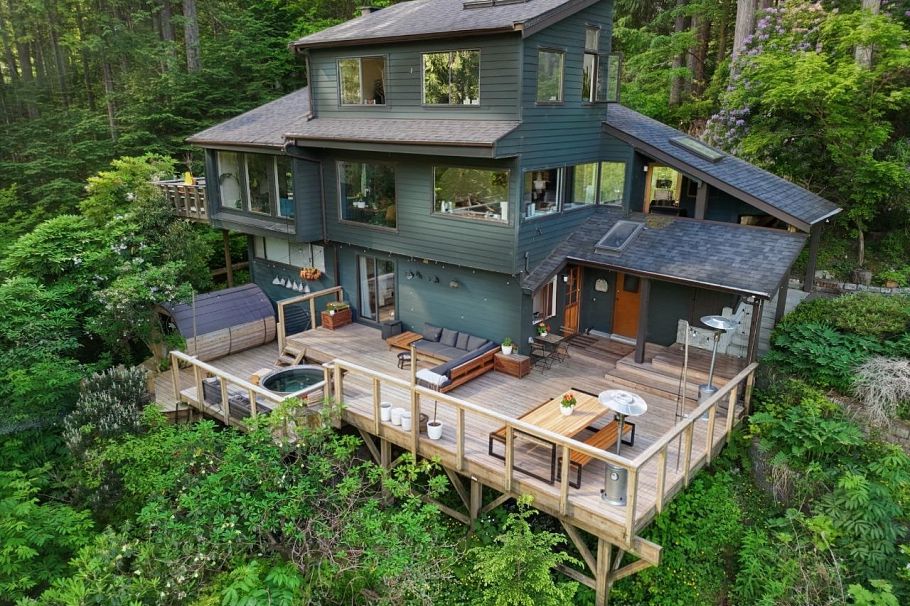 4440 Marion Road North Vancouver, BC - 2