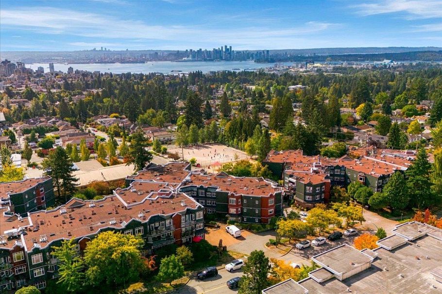 403 121 W 29th Street North Vancouver, BC - 34