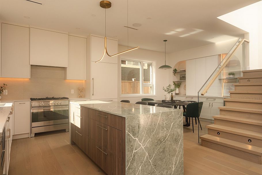 2 812 E 26th Avenue Vancouver, BC - 17