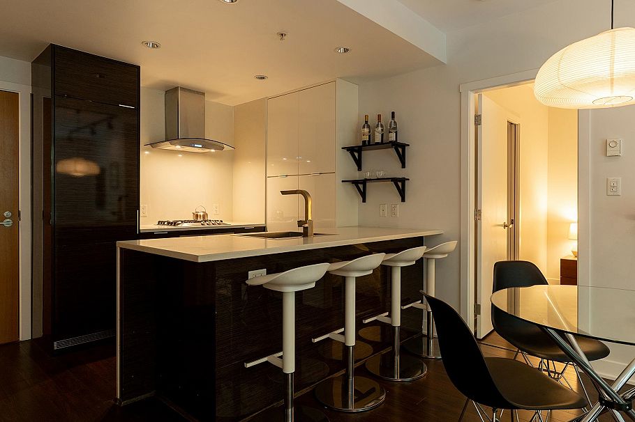 2 1777 W 7th Avenue Vancouver, BC - 8