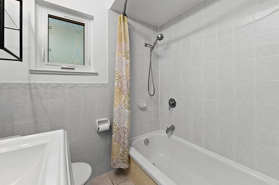 2621 Cambridge Street Vancouver, BC - 20