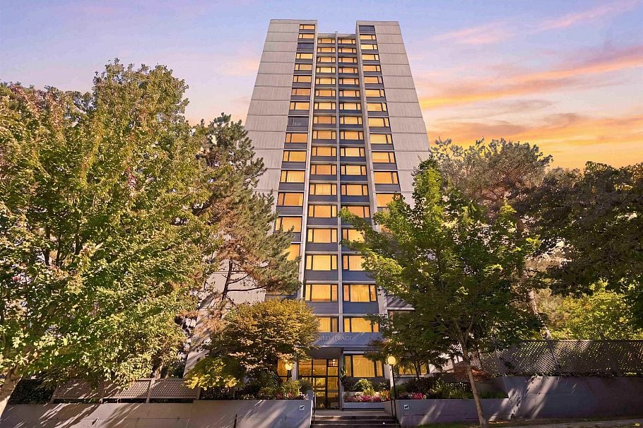 605 1725 Pendrell Street Vancouver, BC - 1