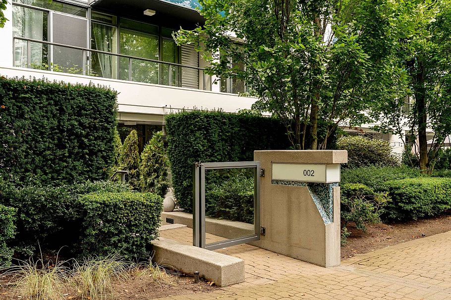 2 1777 W 7th Avenue Vancouver, BC - 25