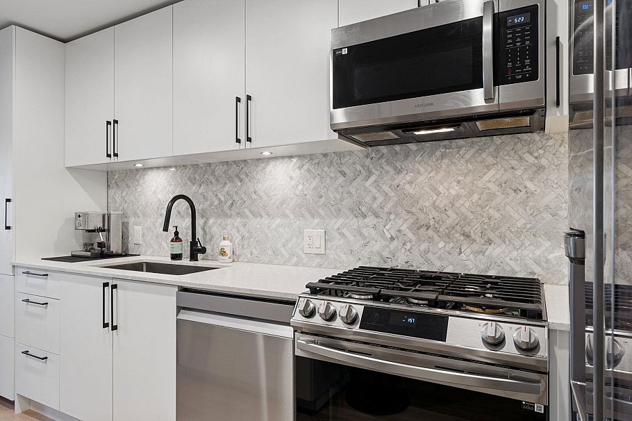 142 545 E 2nd Street North Vancouver, BC - 6