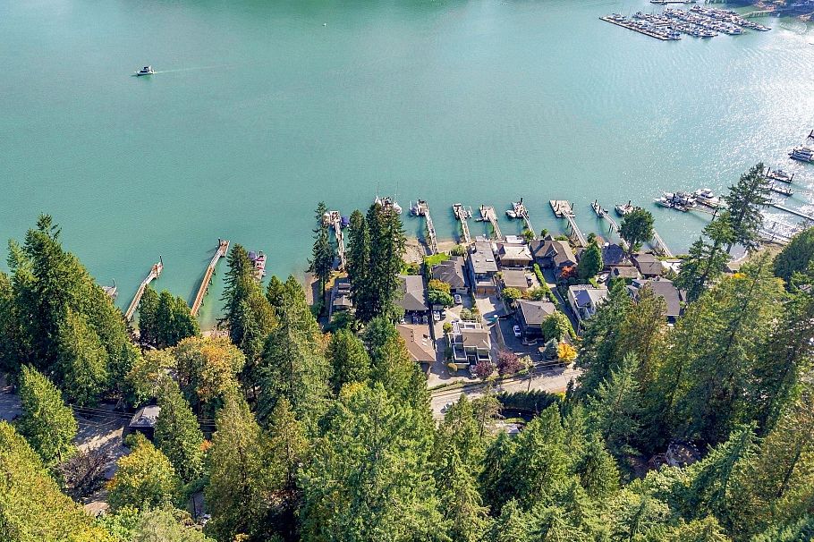 2787 Panorama Drive North Vancouver, BC - 37