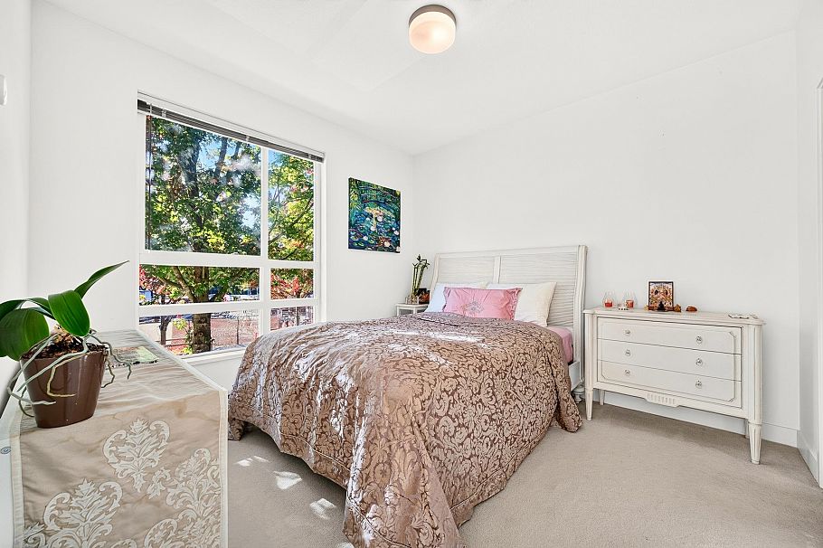 218 6033 Gray Avenue Vancouver, BC - 3