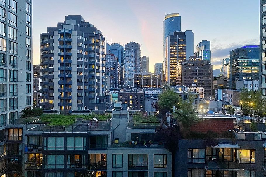 1002 1055 Richards Street Vancouver, BC - 1