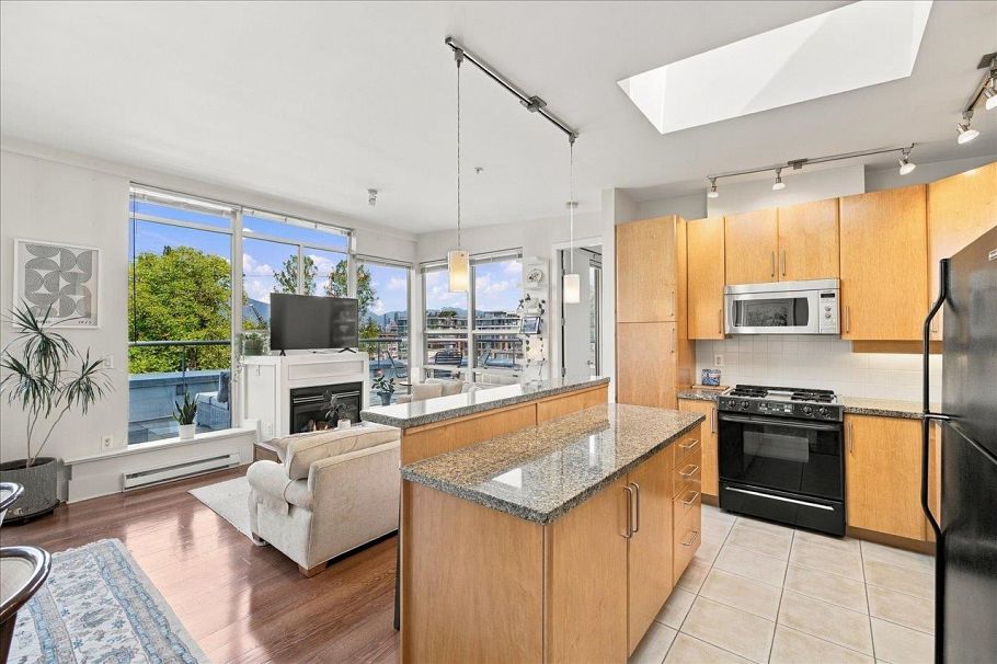 707 2655 Cranberry Drive Vancouver, BC - 12
