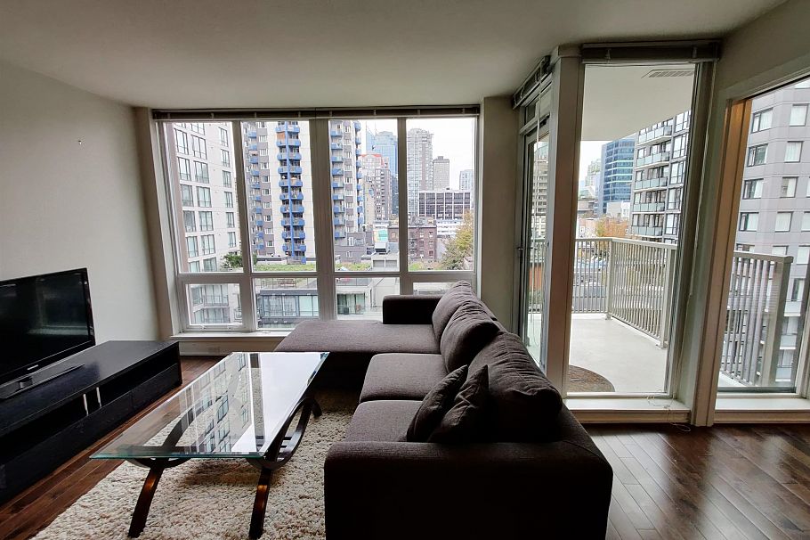 1002 1055 Richards Street Vancouver, BC - 2