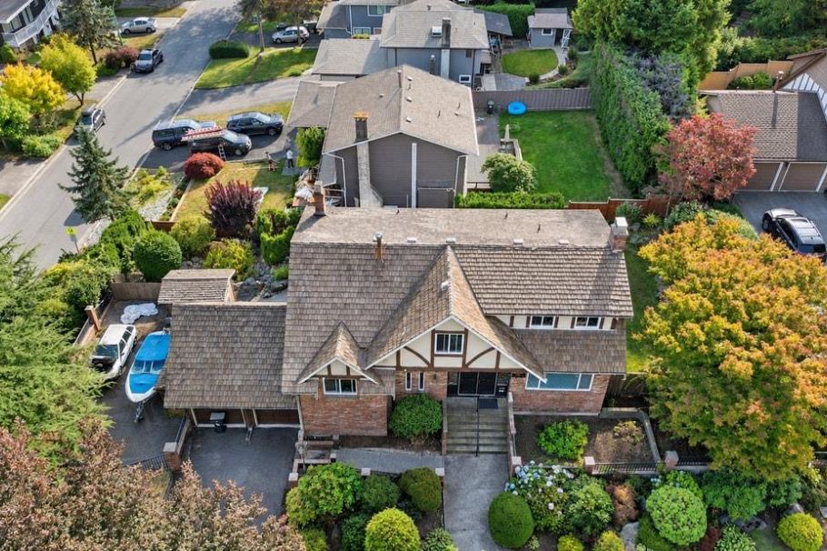 2718 Byron Place North Vancouver, BC - 31