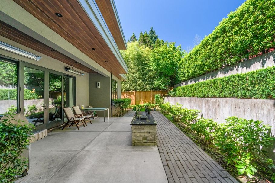 3430 Aintree Drive North Vancouver, BC - 31