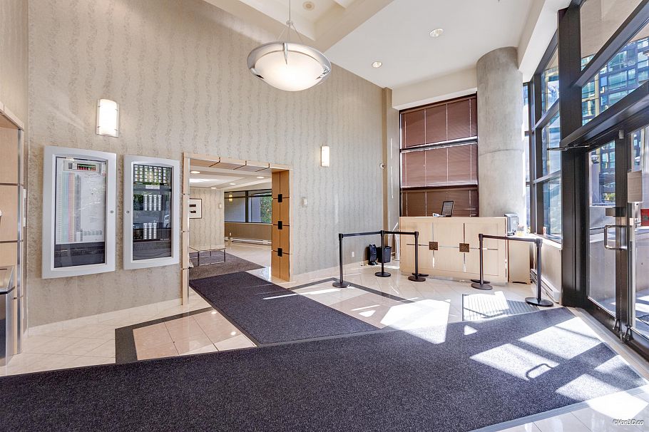 403 1367 Alberni Street Vancouver, BC - 1