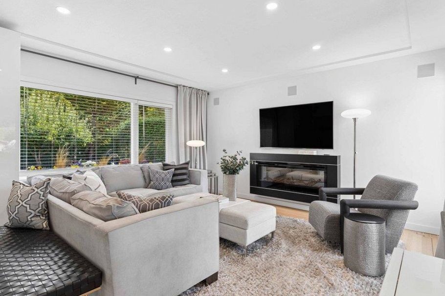 7161 West Boulevard Vancouver, BC - 4