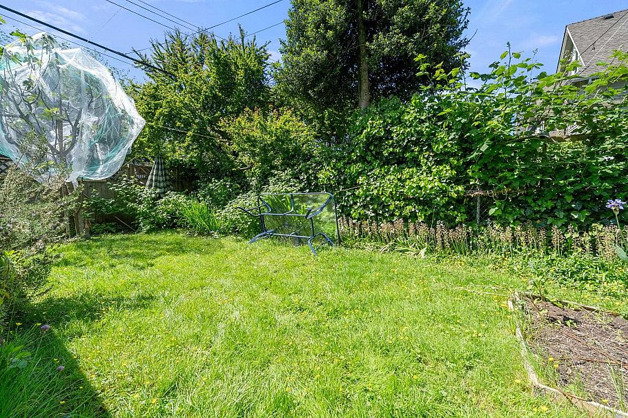 3218 W 6th Avenue Vancouver, BC - 21