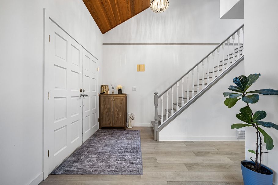 5520 Huckleberry Lane North Vancouver, BC - 6