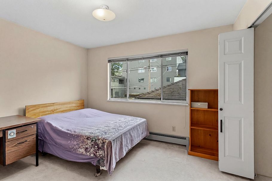 1678 E 13th Avenue Vancouver, BC - 20