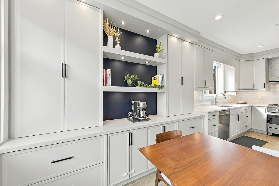 2178 Renfrew Street Vancouver, BC - 9