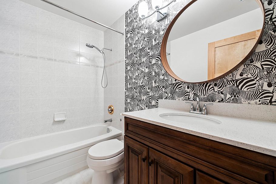 304 1928 Nelson Street Vancouver, BC - 26