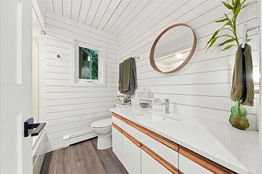 4151 Fircrest Place North Vancouver, BC - 21