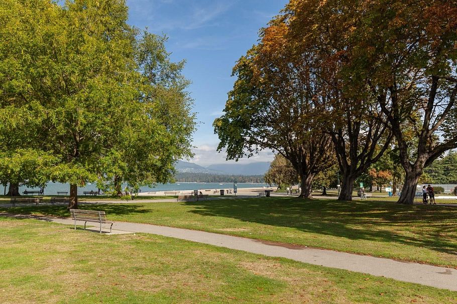 207 2410 Cornwall Avenue Vancouver, BC - 28