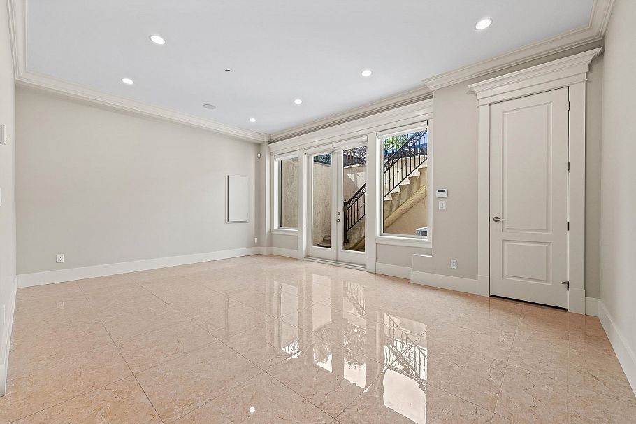 2653 Mcbain Avenue Vancouver, BC - 25