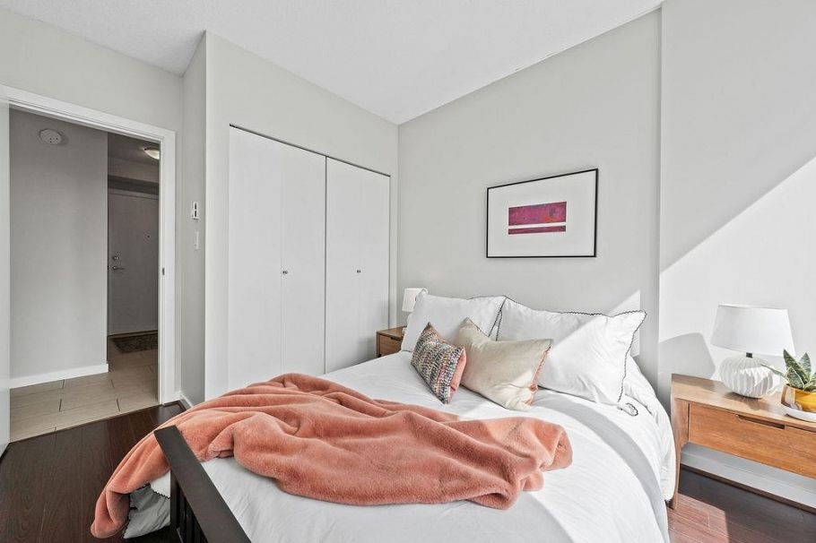 607 480 Robson Street Vancouver, BC - 28
