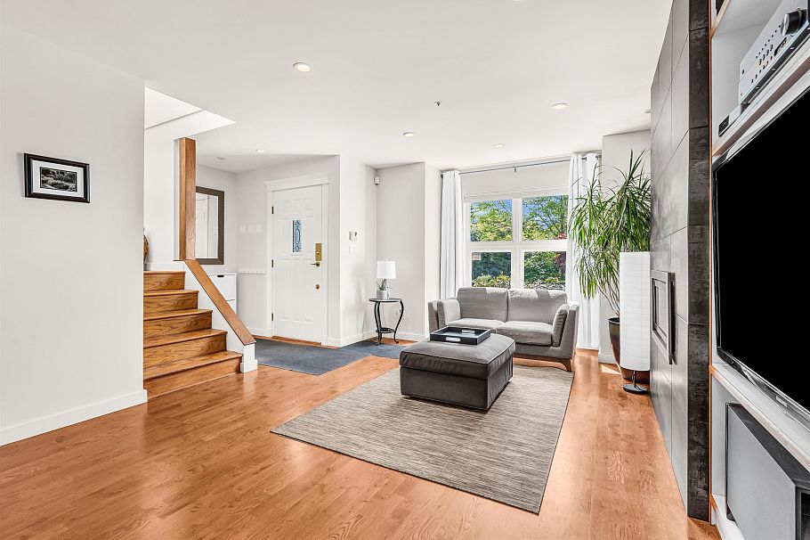 517 Atlantic Street Vancouver, BC - 10