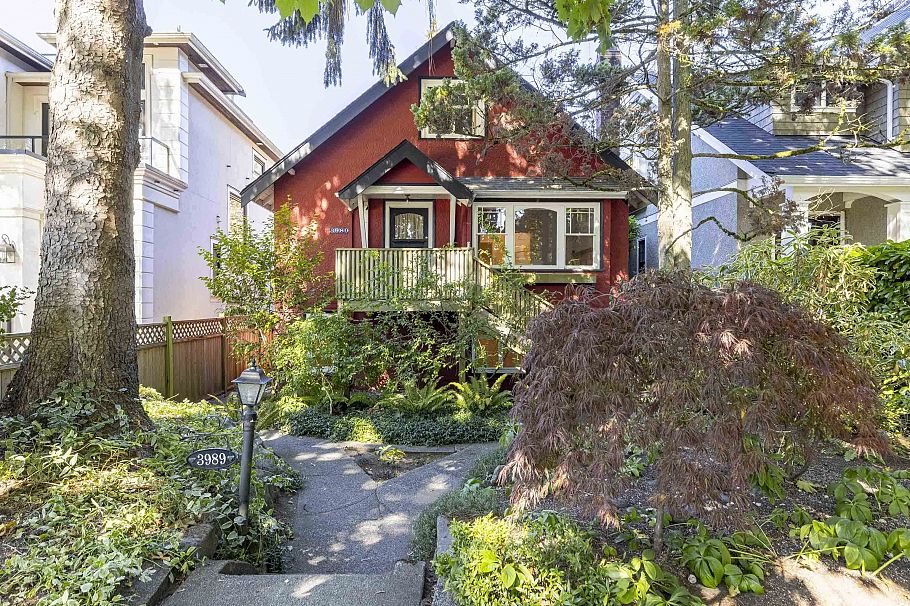 3989 W 19th Avenue Vancouver, BC - 1
