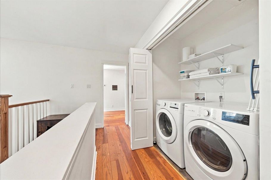 4151 Fircrest Place North Vancouver, BC - 22
