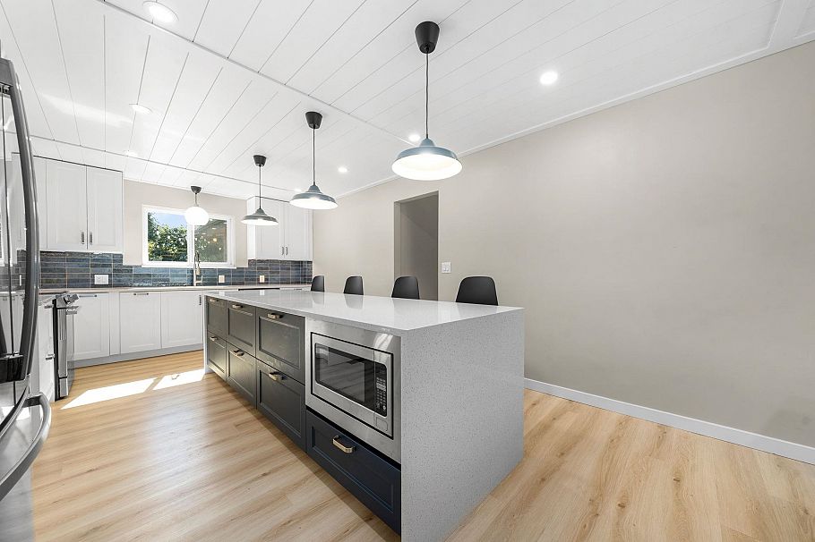 2763 Violet Street North Vancouver, BC - 7