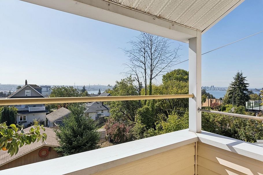 443 E 7th Street North Vancouver, BC - 15