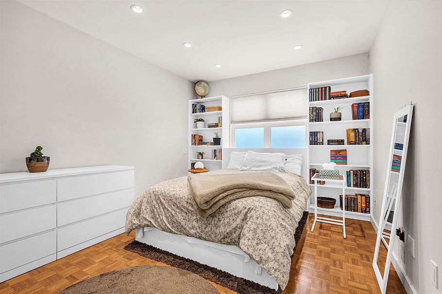 517 Atlantic Street Vancouver, BC - 20