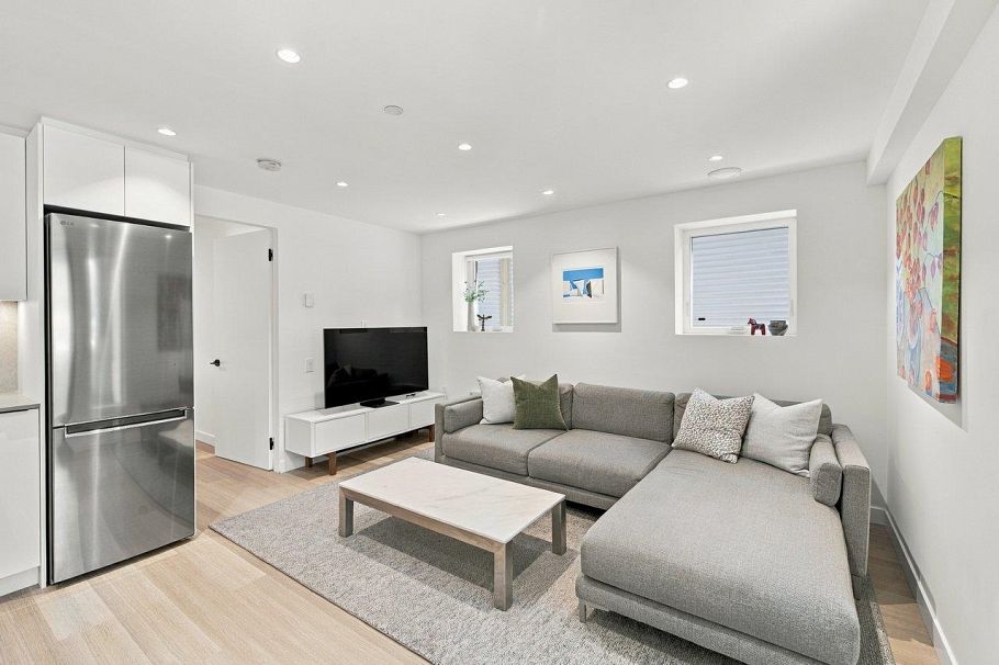 279 E 18th Avenue Vancouver, BC - 29