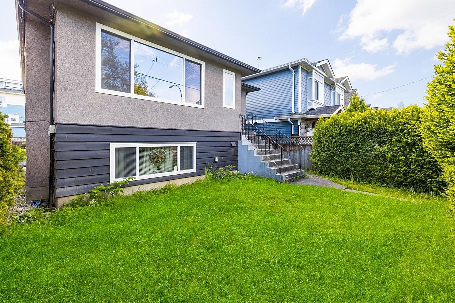 4766 Gothard Street Vancouver, BC - 2