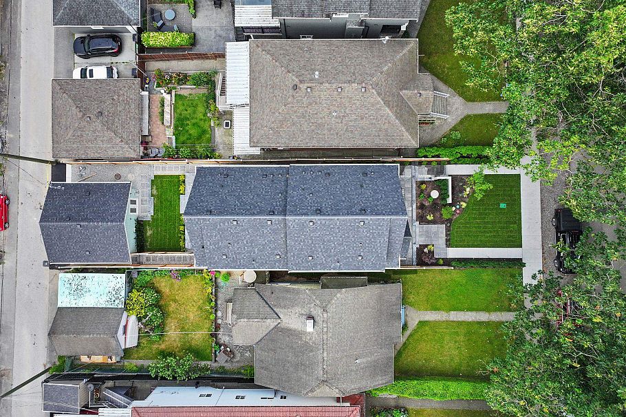 1 2735 Eton Street Vancouver, BC - 38