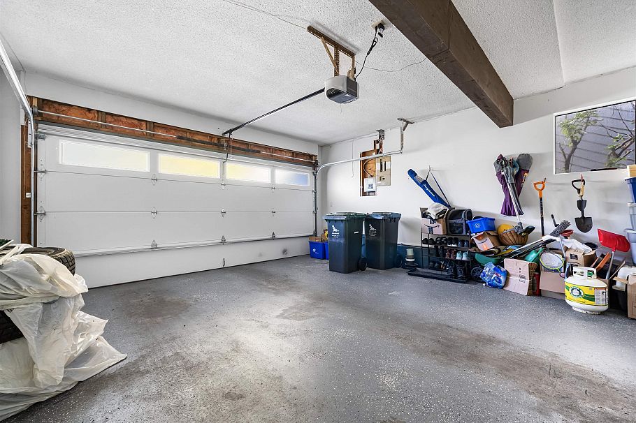 5520 Huckleberry Lane North Vancouver, BC - 30