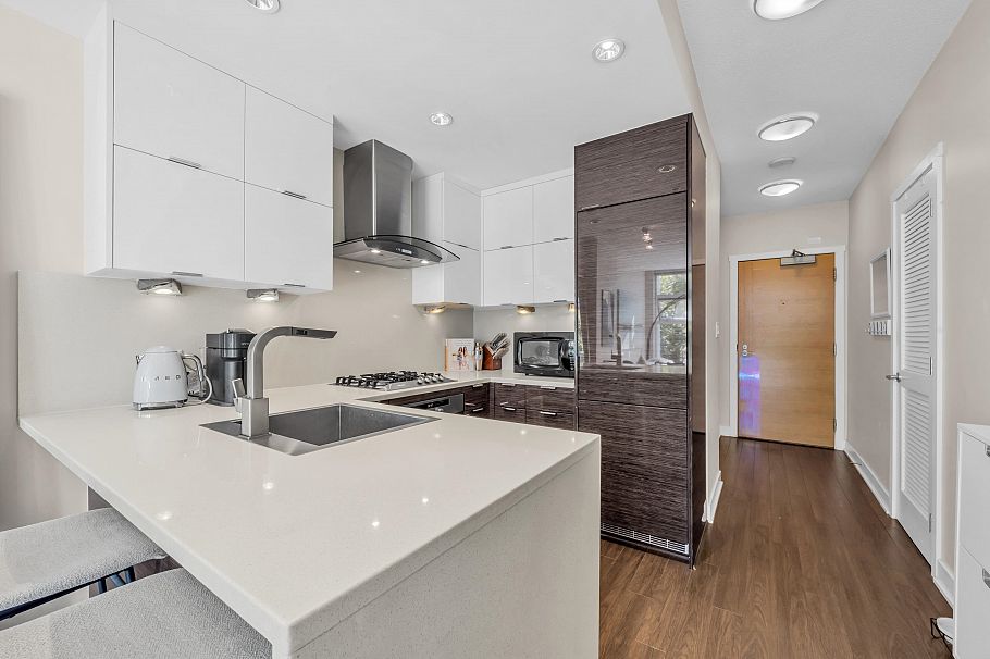 317 1777 W 7th Avenue Vancouver, BC - 9