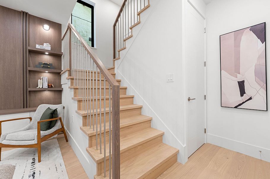 1 2735 Eton Street Vancouver, BC - 9