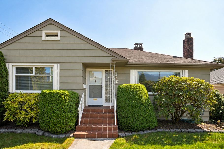 657 E Keith Road North Vancouver, BC - 19
