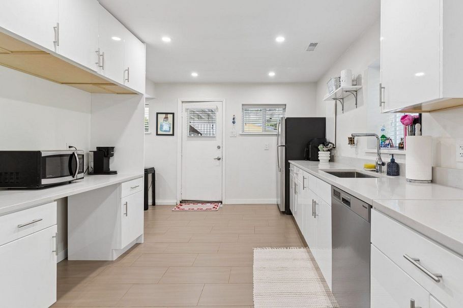 3006 E Georgia Street Vancouver, BC - 20