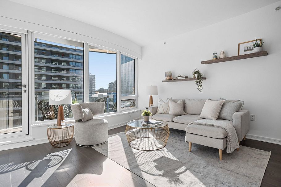 606 1661 Ontario Street Vancouver, BC - 2