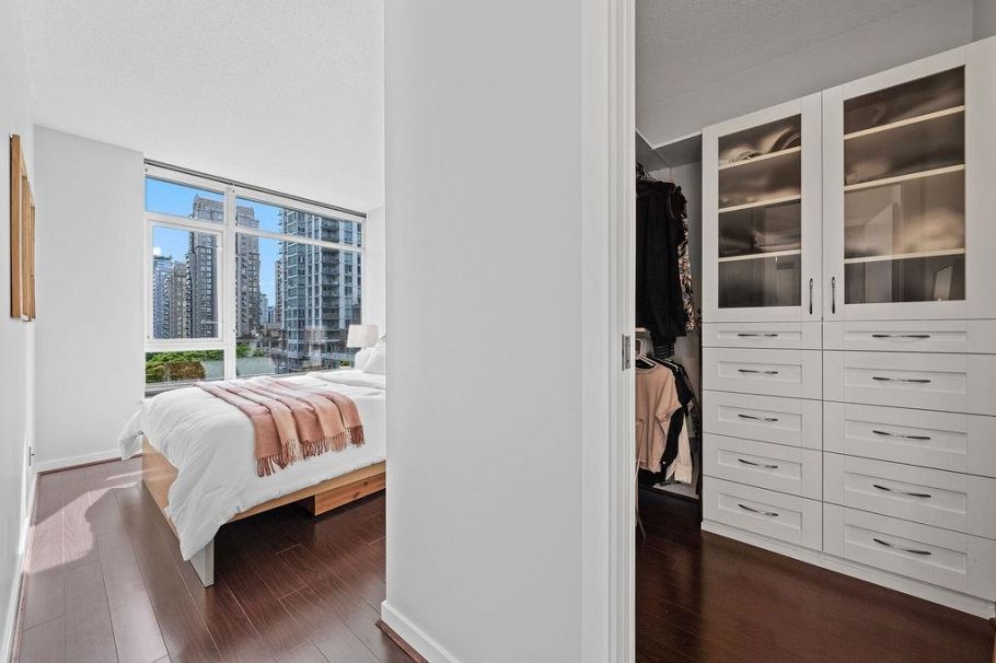 607 480 Robson Street Vancouver, BC - 21