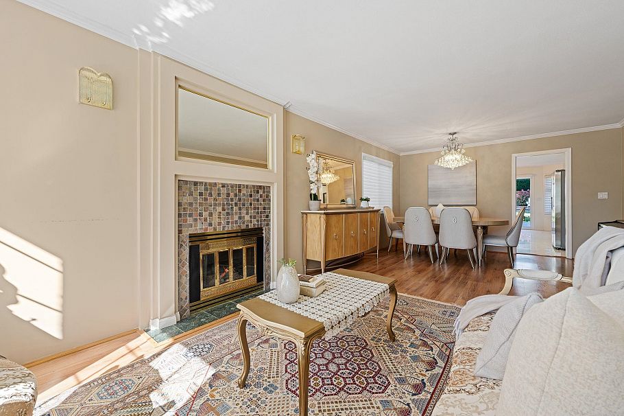 1154 Harold Road North Vancouver, BC - 2