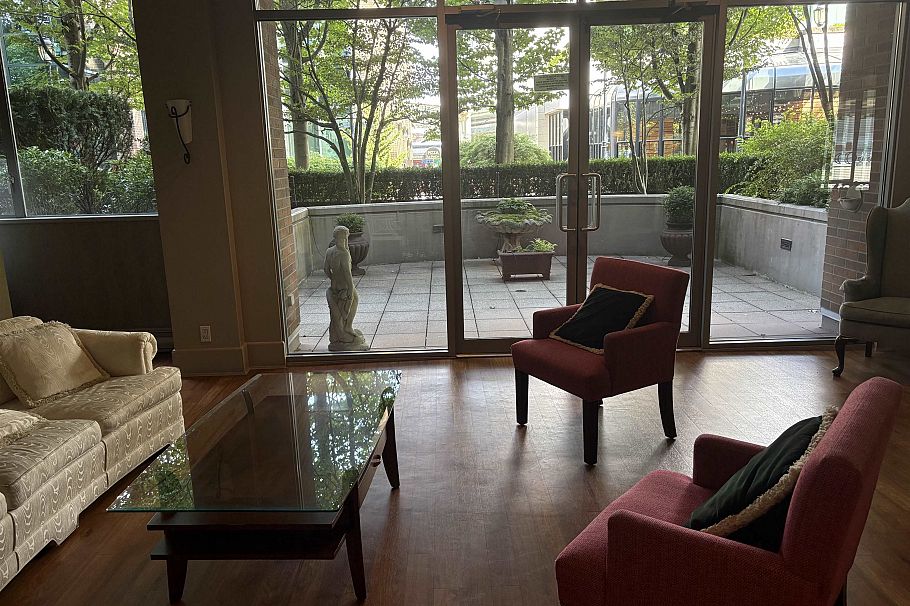 707 1575 W 10th Avenue Vancouver, BC - 12