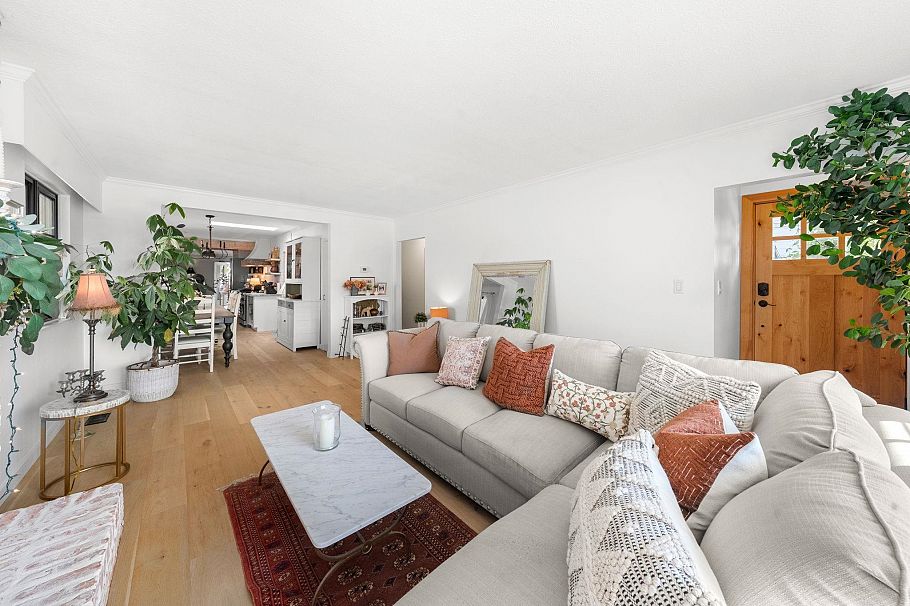 626 E 13th Street North Vancouver, BC - 7