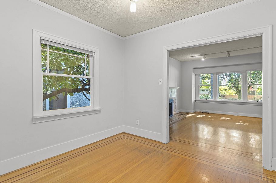 3989 W 19th Avenue Vancouver, BC - 6