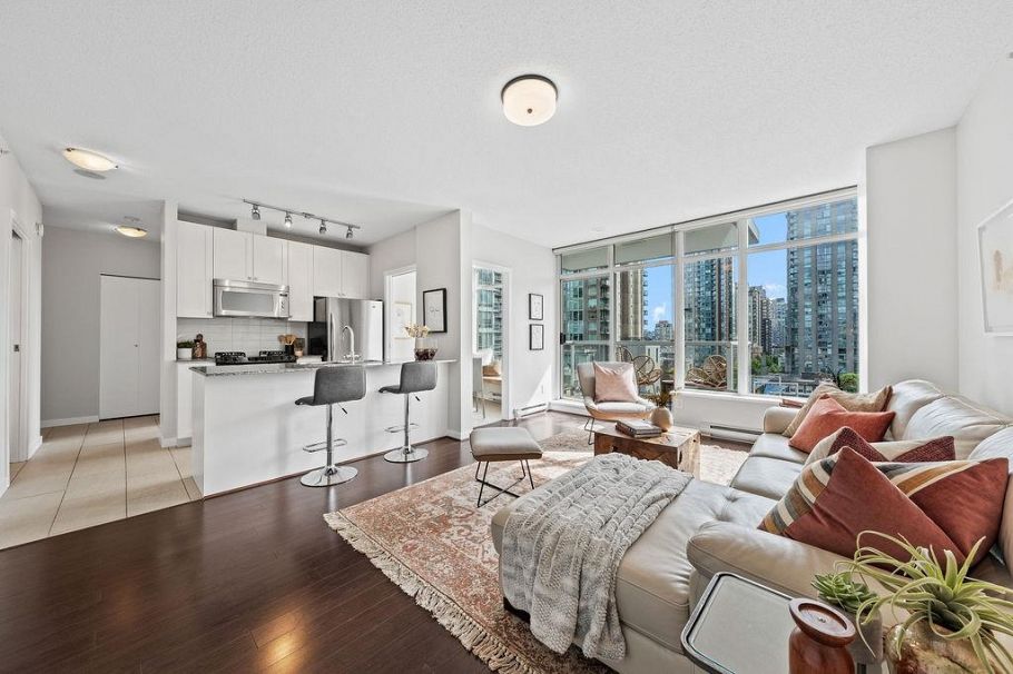 607 480 Robson Street Vancouver, BC - 14