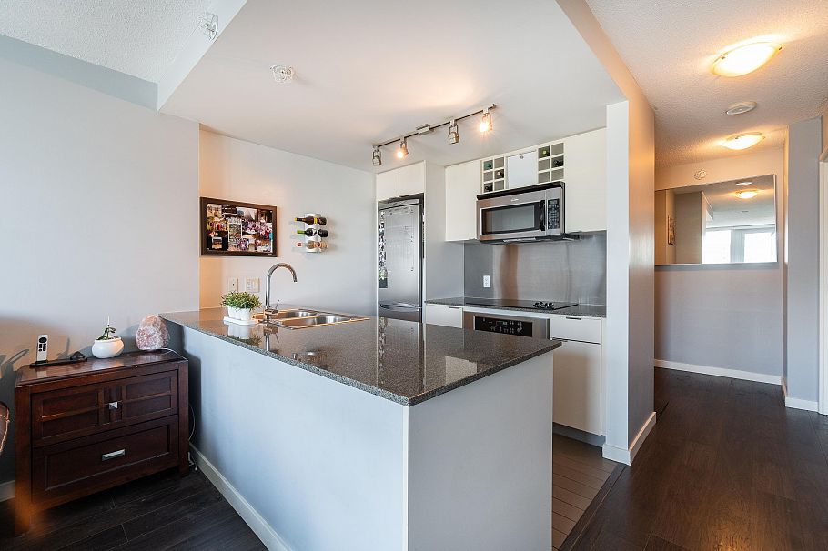 3301 233 Robson Street Vancouver, BC - 10