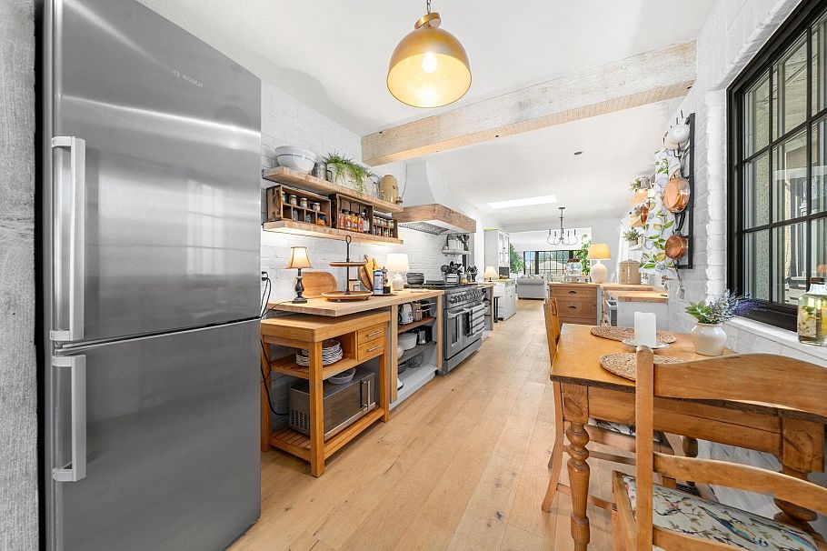 626 E 13th Street North Vancouver, BC - 11
